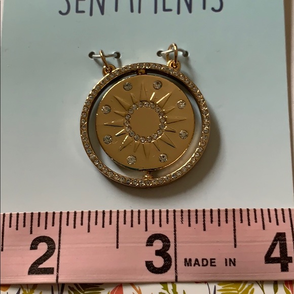 3/$10 NWT twisty pendant - Picture 4 of 5